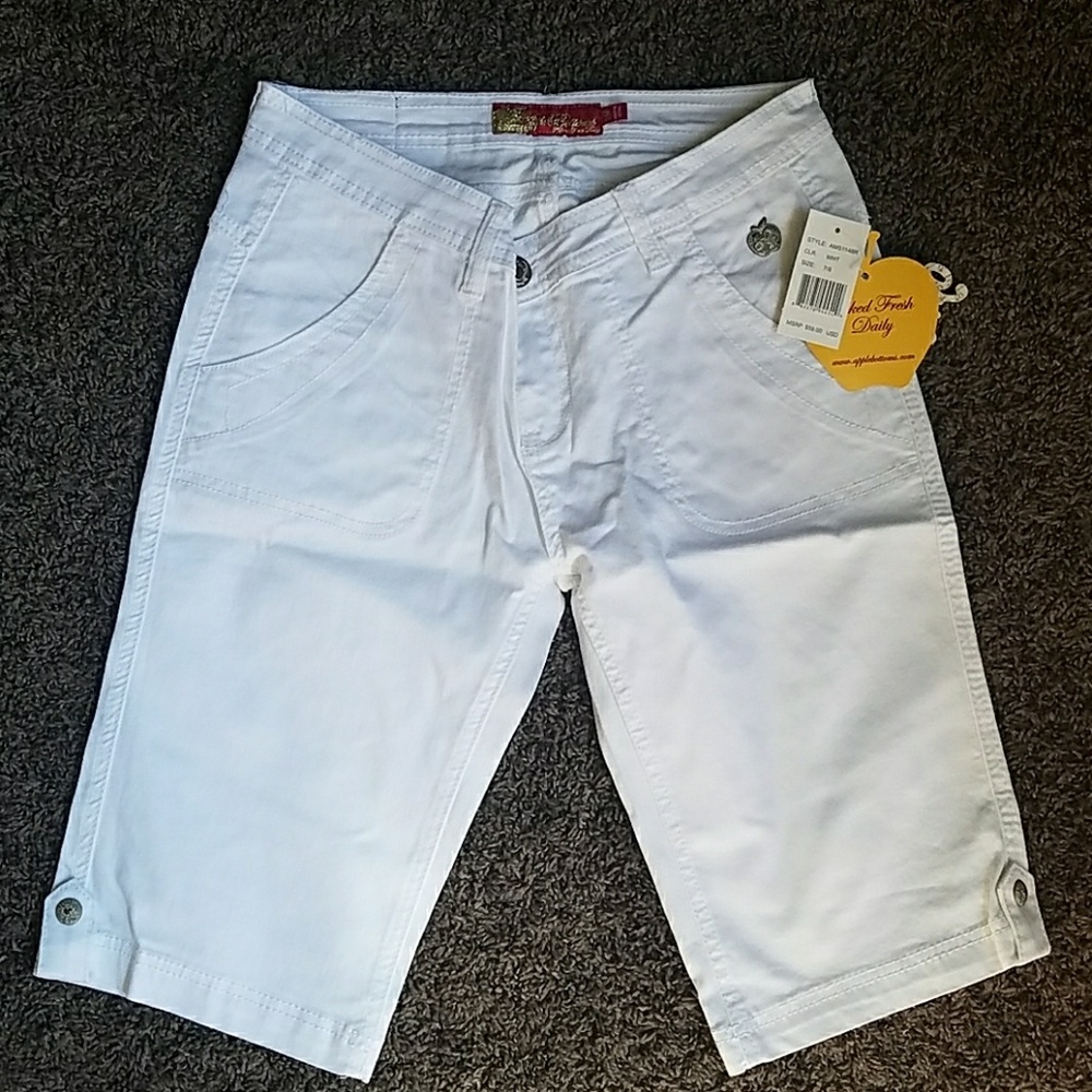 APPLE BOTTOMS CAPRI'S